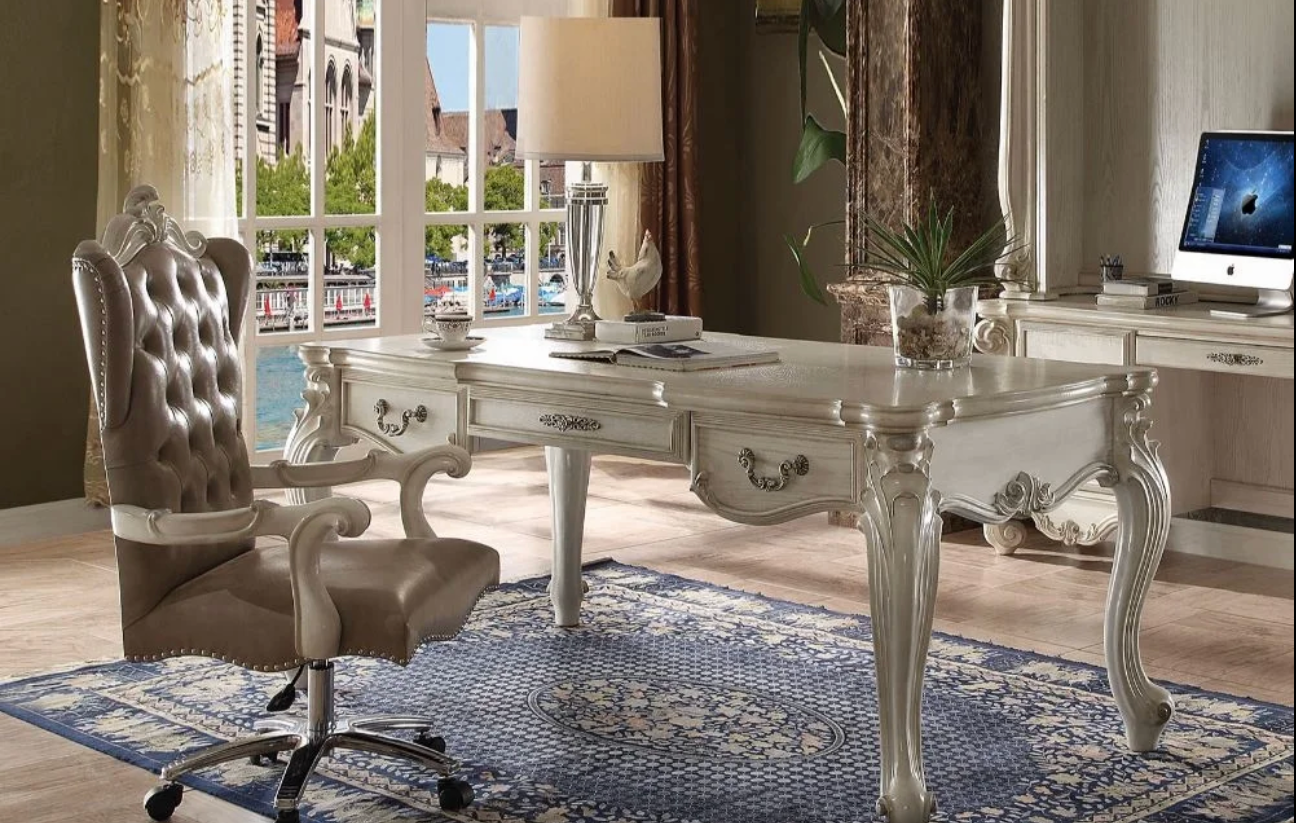 EXECUTIVE DESKS